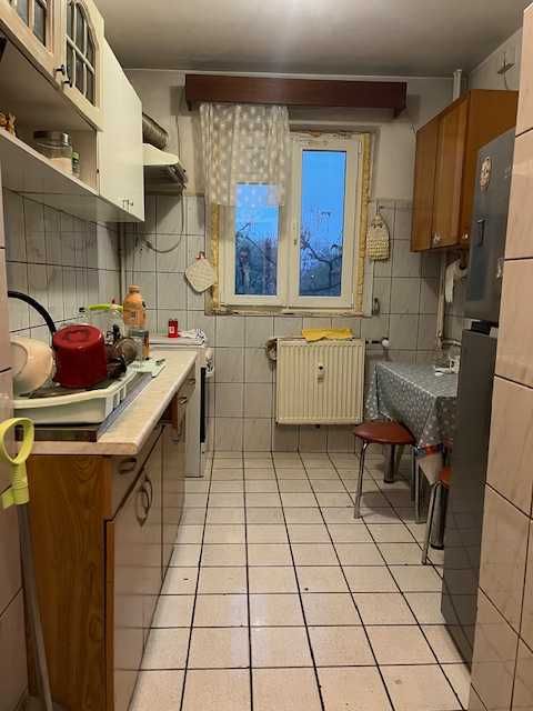 4 camere de inchiriat