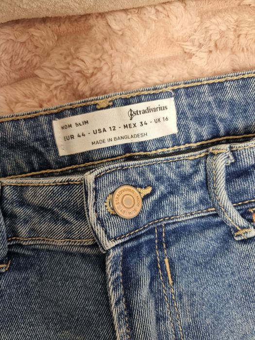 Blugi damă Stradivarius