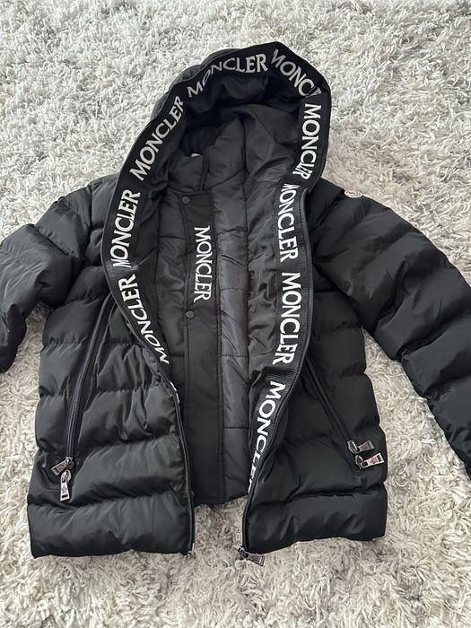 Geaca de iarna Moncler