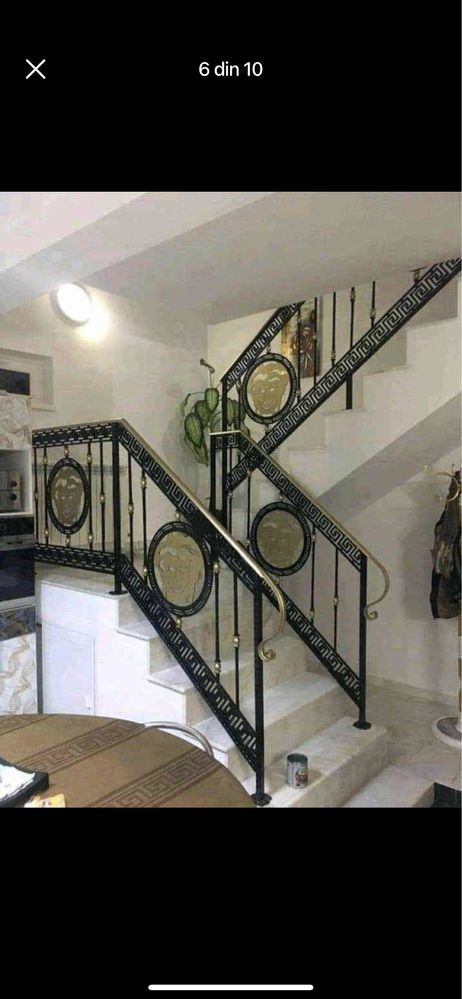 Balostrada din fier forjat.