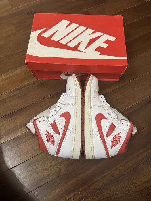 Air Jordan 1 mid