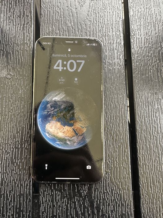 Vand iphone 12 pro in state buna de functionare