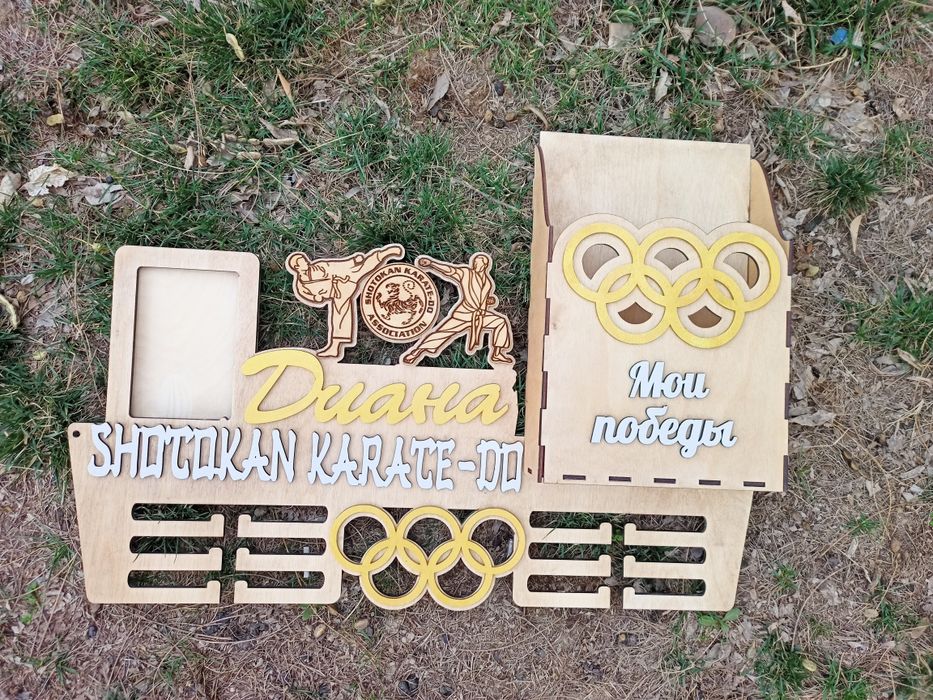 Медальницы на заказ