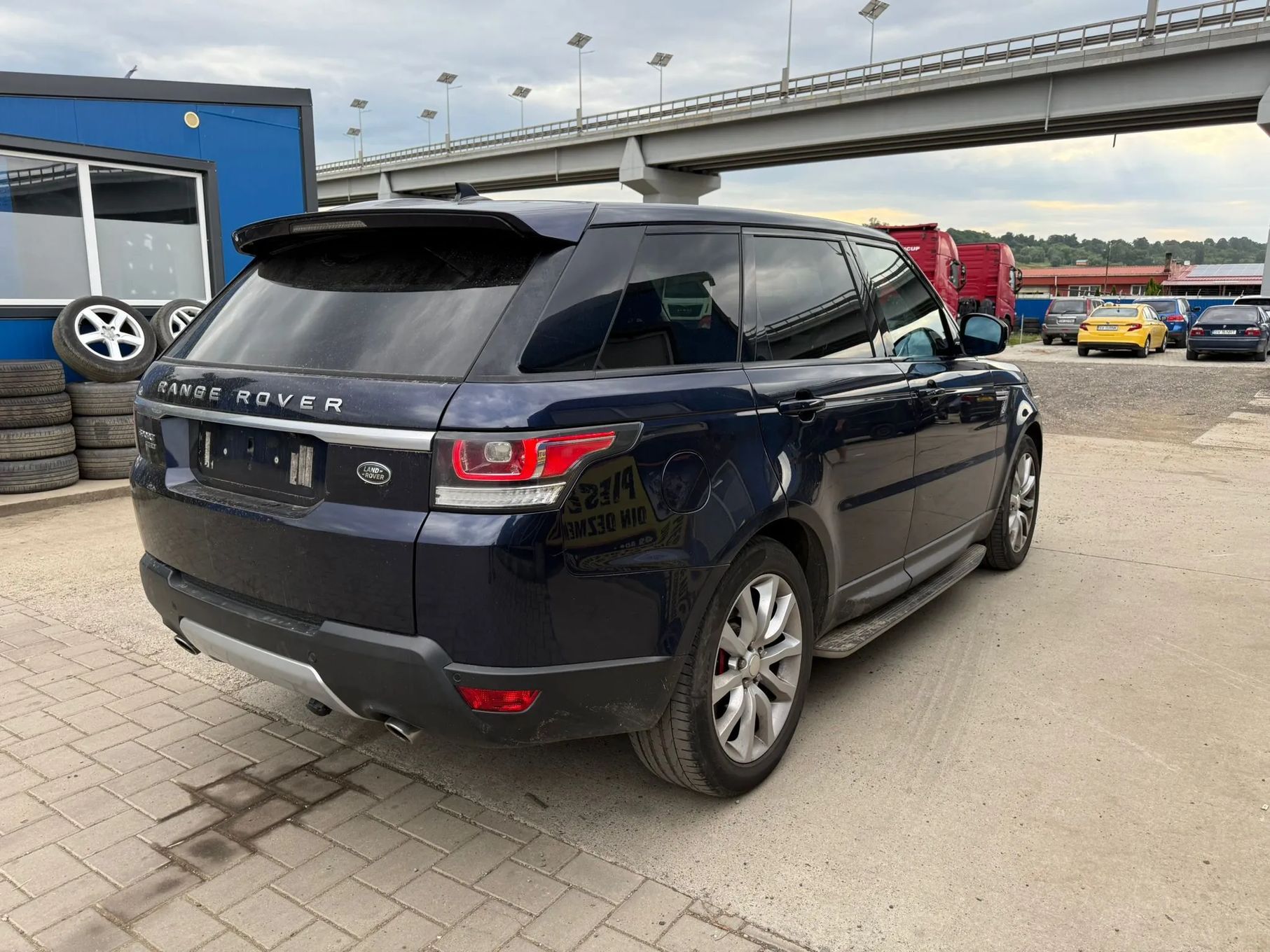Dezmembrez / Dezmembrari / Piese / Accesorii Range Rover Sport L494 3.0 TDV6 306DT 2015