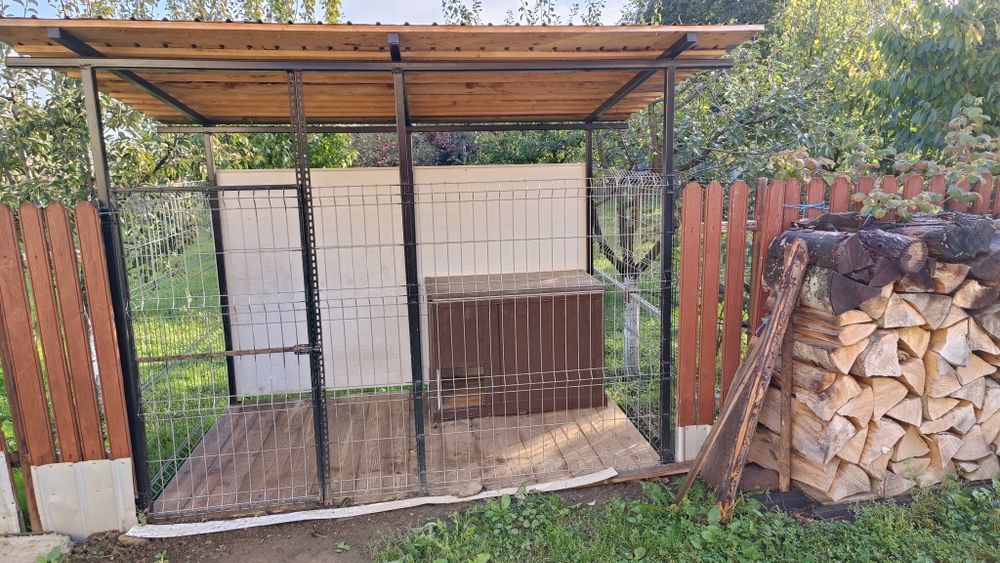 Vand padoc pentru Câini.