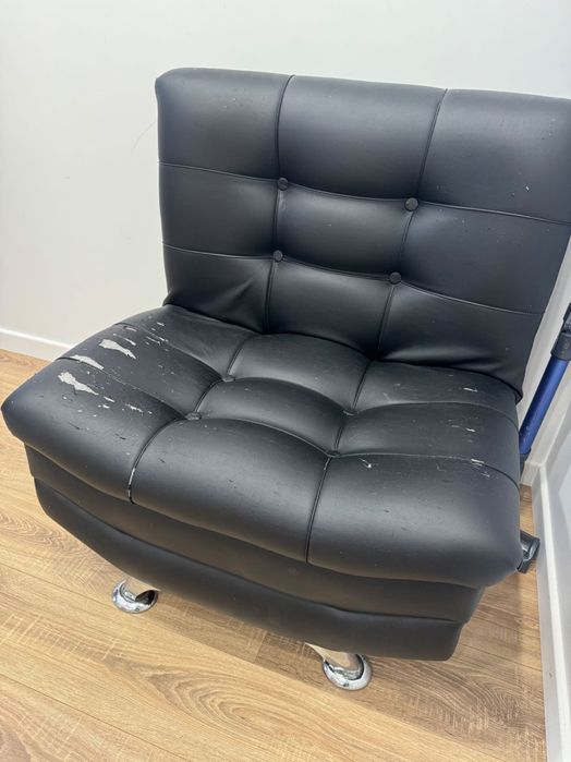 Срочно продам  кресло