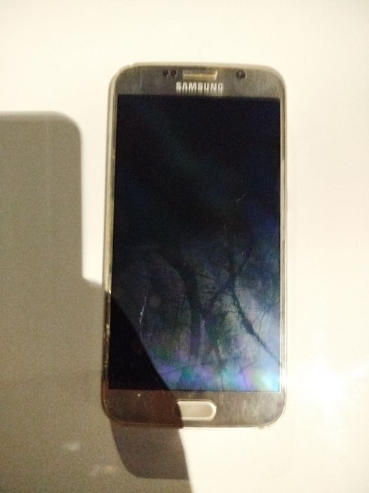 Samsung S6 sotiladi