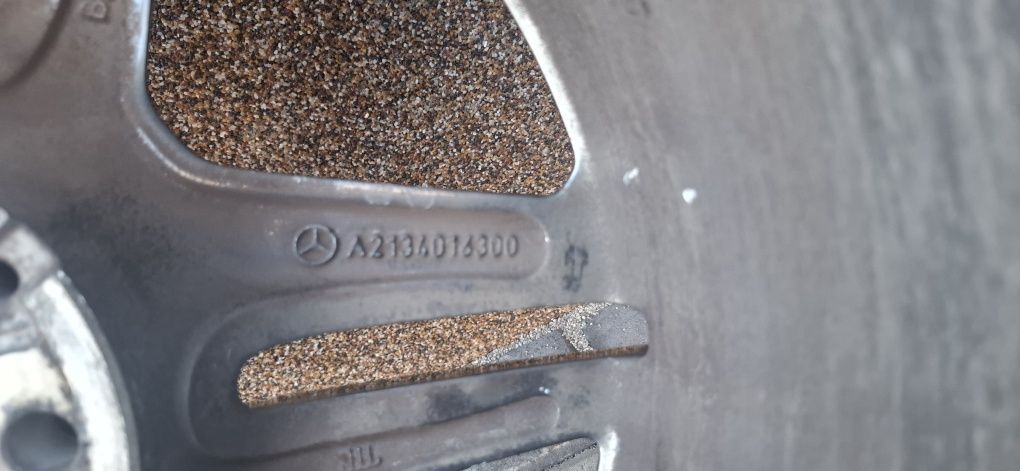 Оригинални джанти 18" Mercedes E class W213 

8Jx18 ET43
Парт
