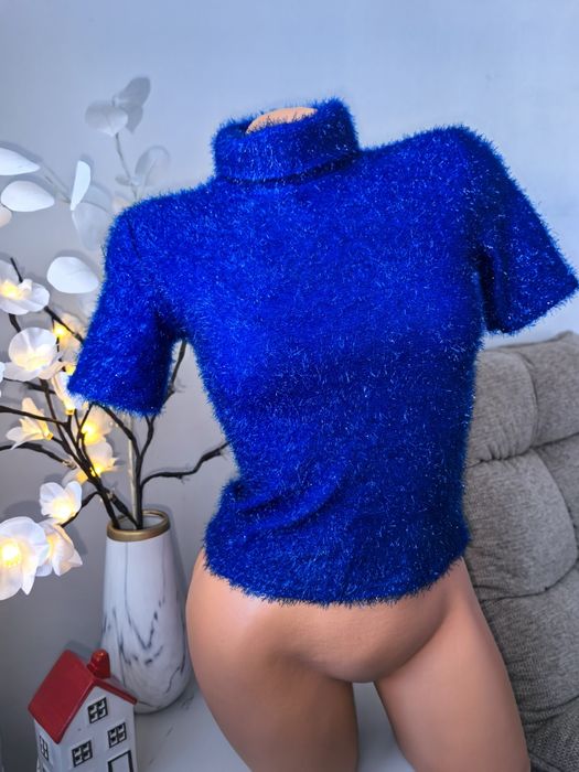 Top elegant mărimea S nou