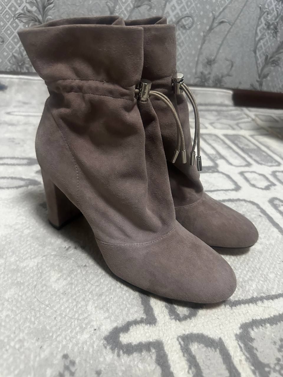 Yengi,пол сапоги Gianvito rosi.karobka ,dakument bor