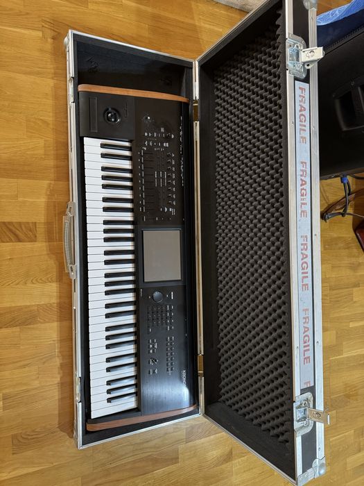 Korg kronos 2 - 61