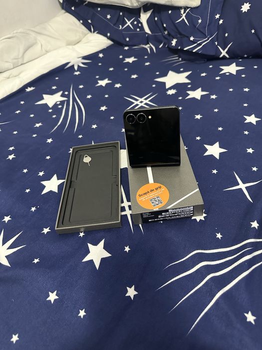 Samsung Galaxy Flip 7