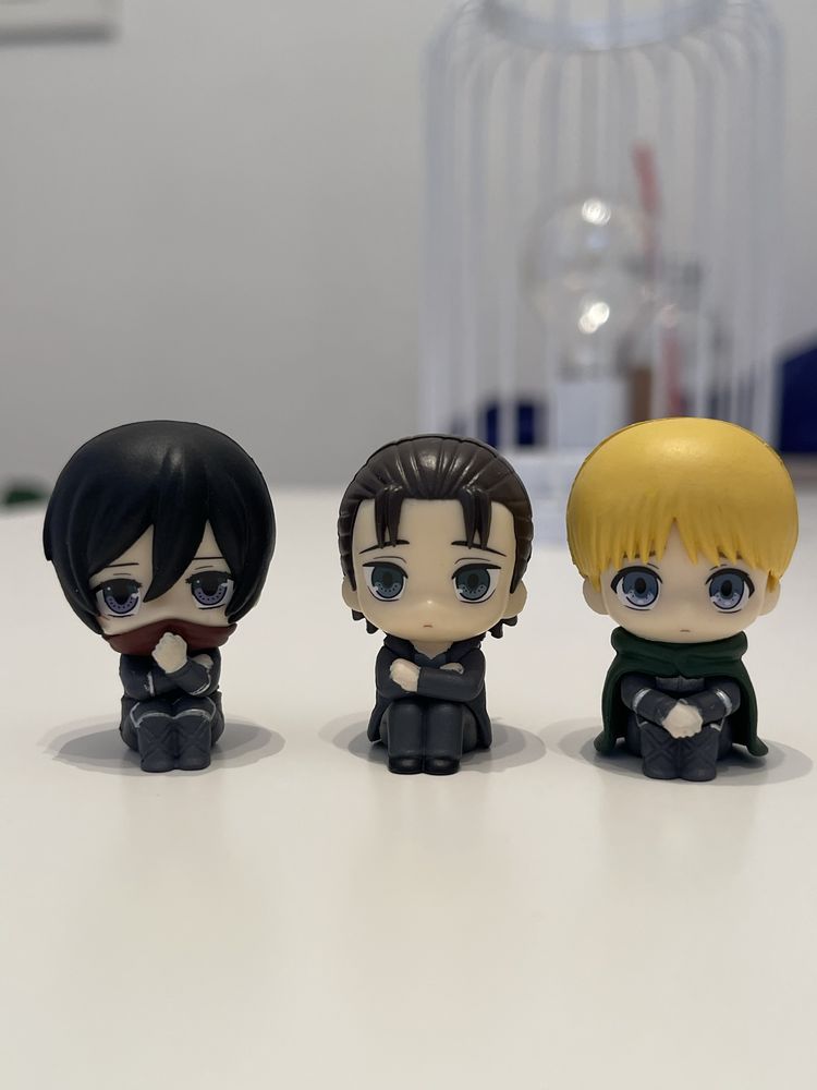 Set 3 figurine gachapon attack on titan final season