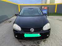 Vand Golf 5 (pentru piese )