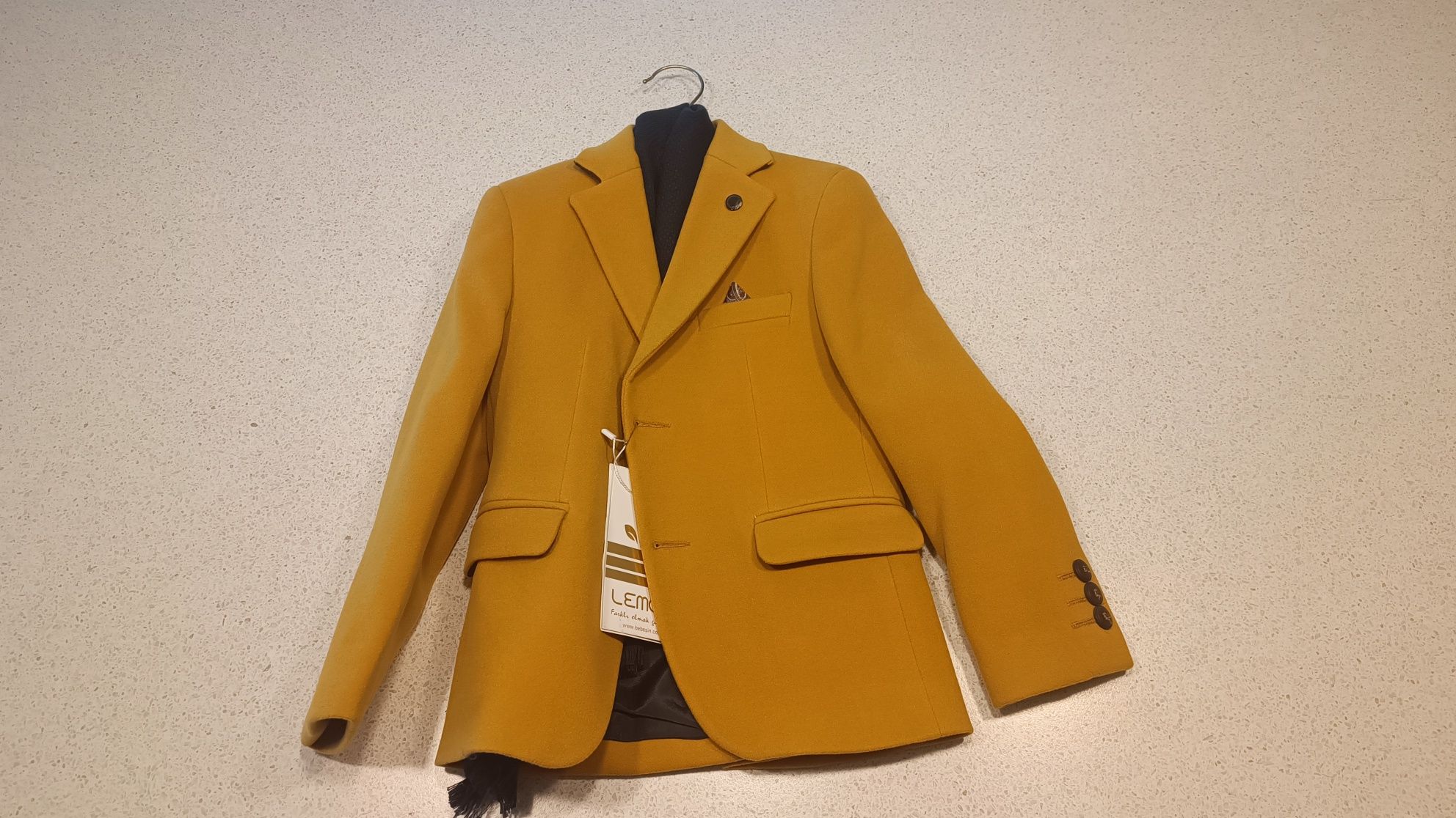 Sacou si esarfa baieti marca Lemon - Turcia 5-6 ani NOU