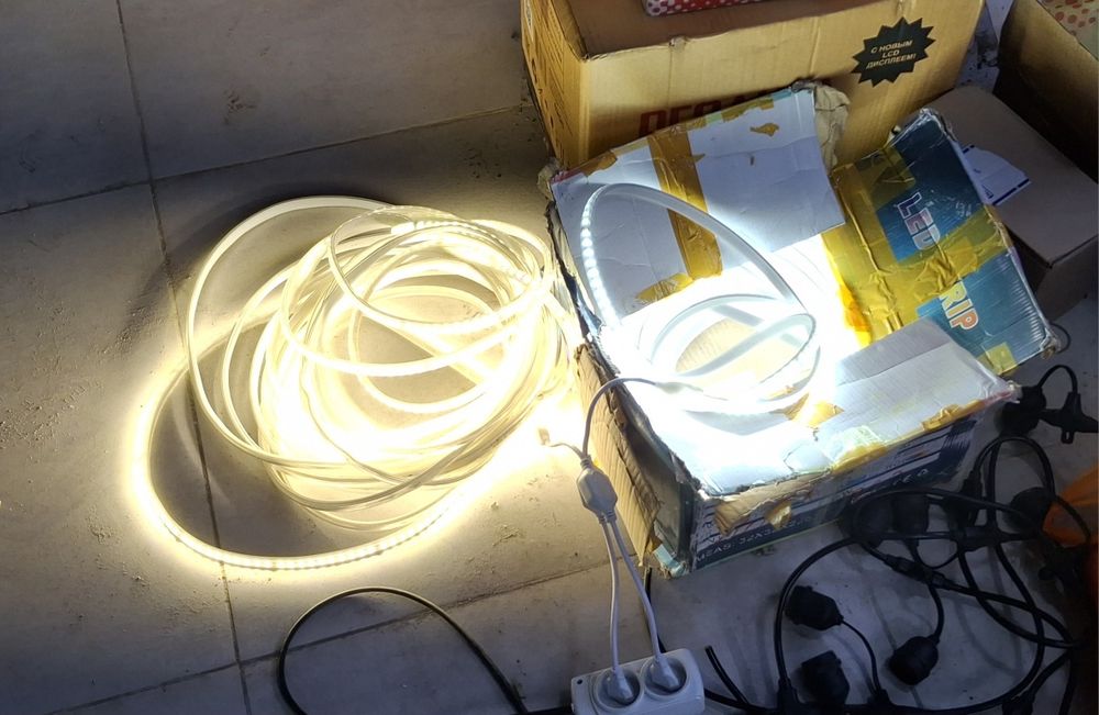 Диодный лента разных светов