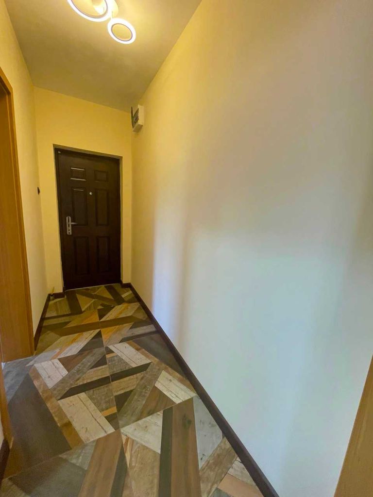 Продава се Тристаен апартамент в Пловдив, Кючук Париж - 65 кв.м за 1924 €/кв.м - Снимка #9