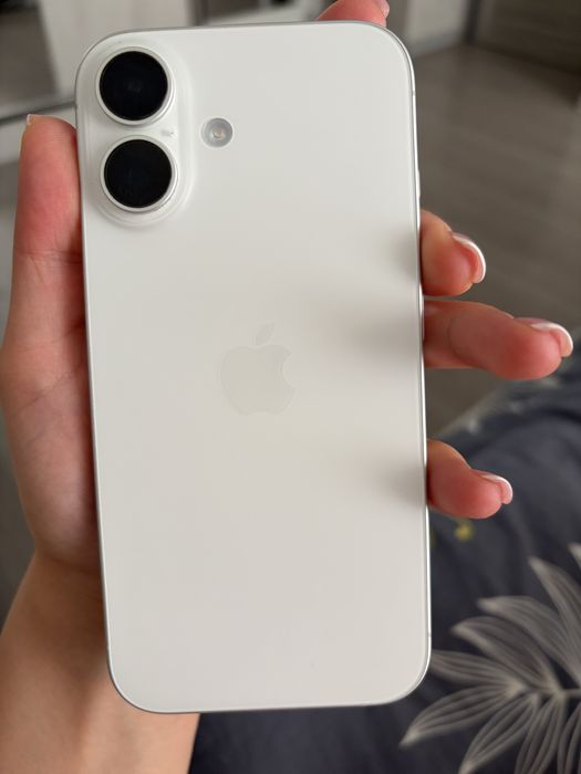 Продам свой Iphone 16, 128гб