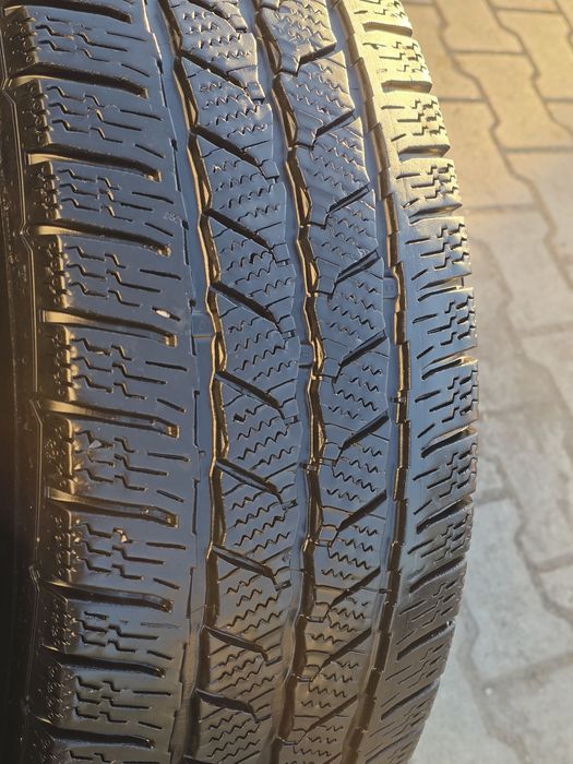 215 65 16c Continental