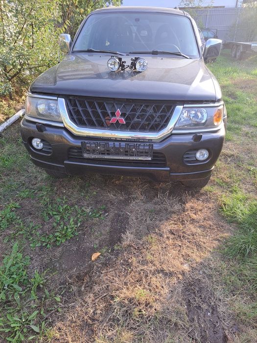 Proiector pajero sport halogen shogun sport stop tripla ceata