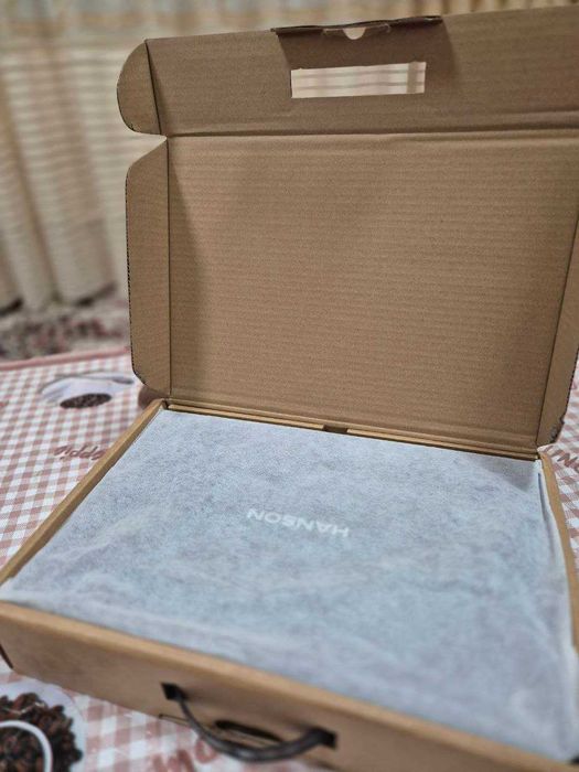 Noutbuk Hanson TRX HS / Intel Core i5-12600 / DDR4 8GB