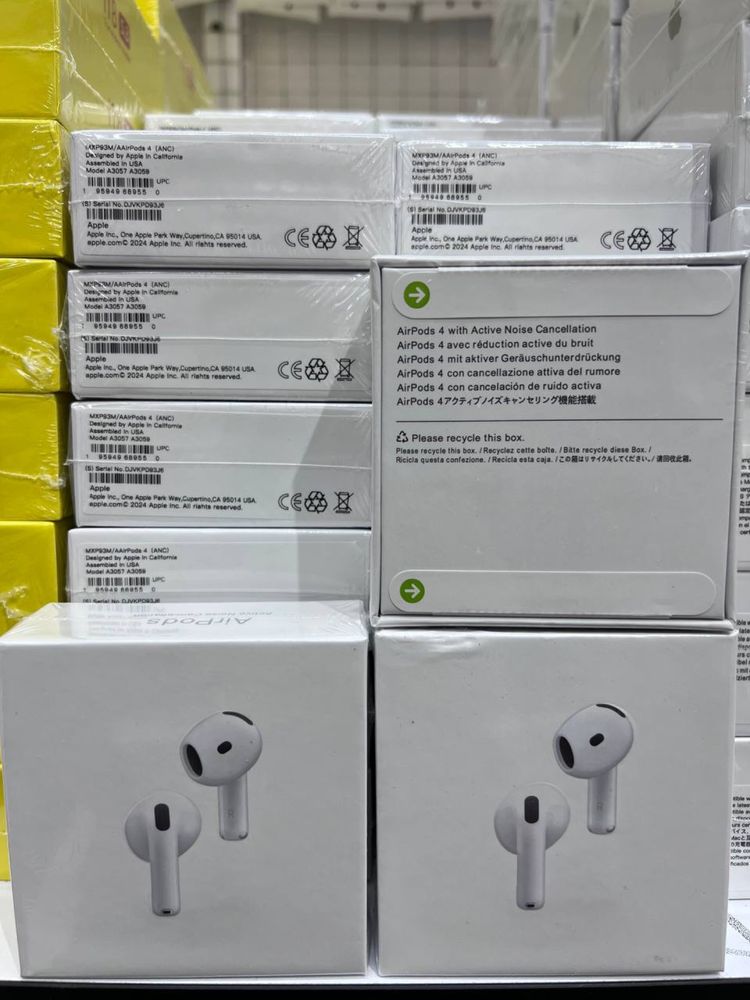 Airpods 4 new .