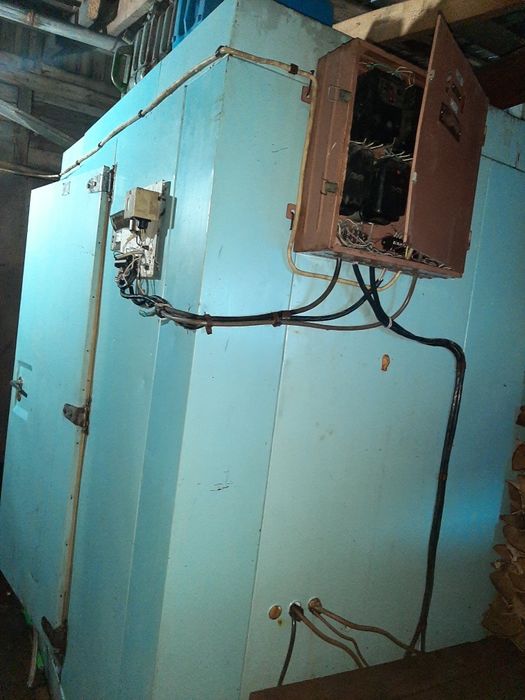 Продам холодильник промышленный