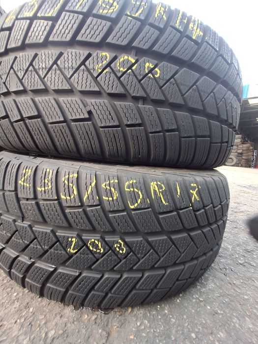 2 anvelope iarna 235/55r17 Vredestein Montaj Gratuit