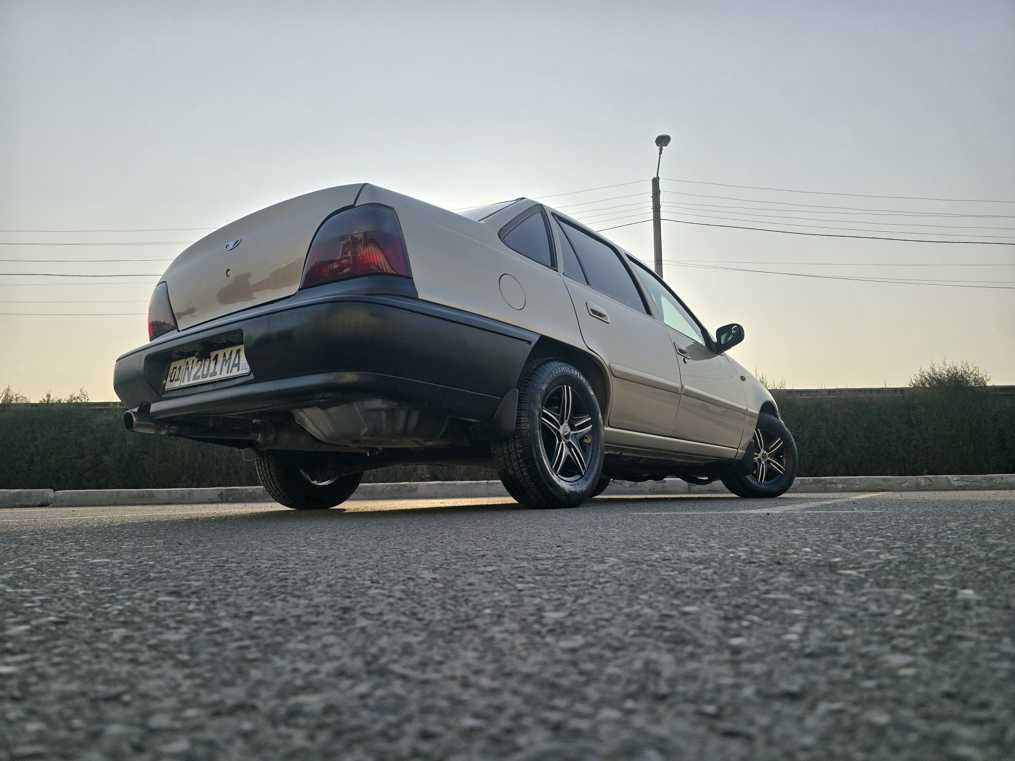 Nexia 1, 1997 год, 1.5 SOHC GLE, Корея, трамблёр + комплект зимних кол