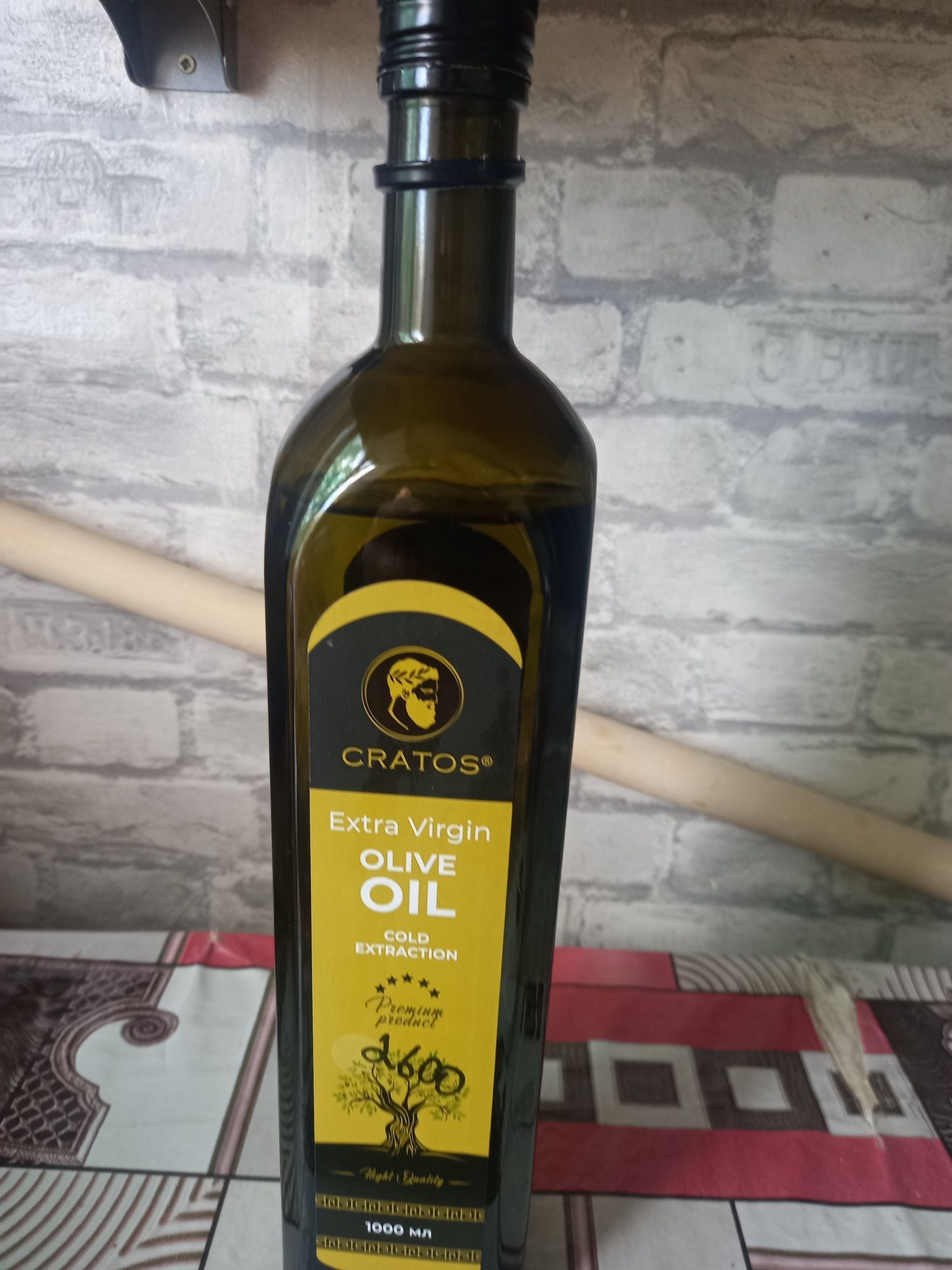 Продаётся масло оливковое  почти новый литровый
