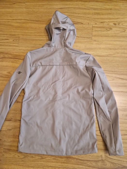 4F Geaca softshell 8k waterproof, windproof, ploaie,munte,vant