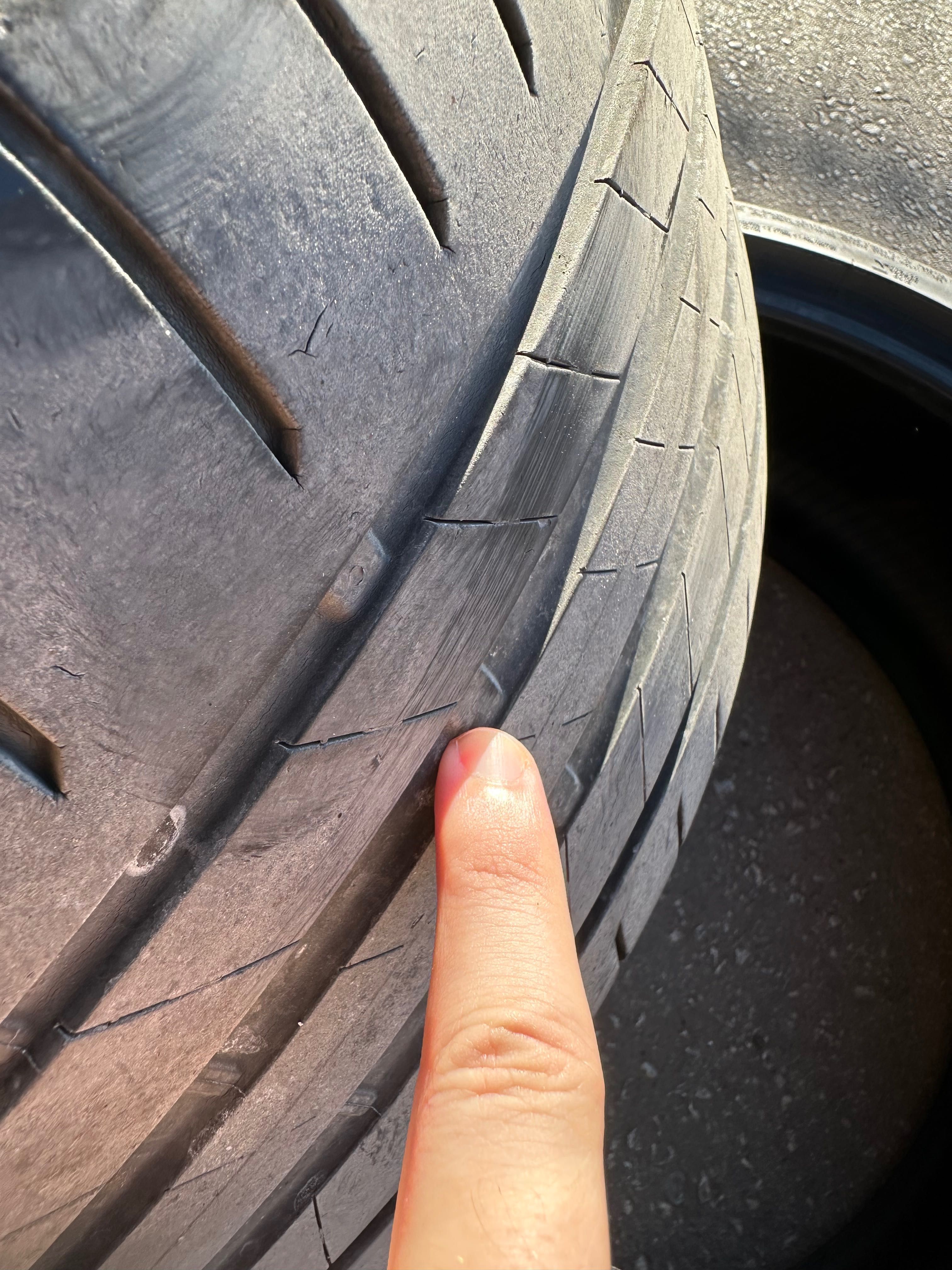 Гуми Bridgestone Turanza 225-40-19 - 1 бр / 255-35-19 - 1 бр / RFT