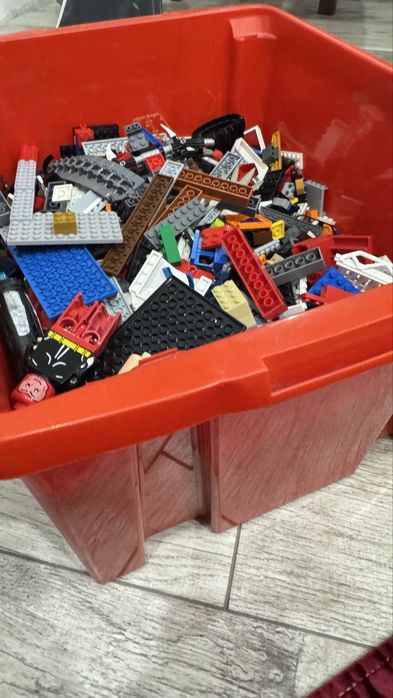 Лего игрушки в отличном состояний качество отличное