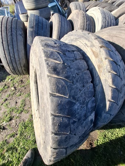 Vand 1 sau 2 anvelope 315 80 22.5 tracțiune bune
