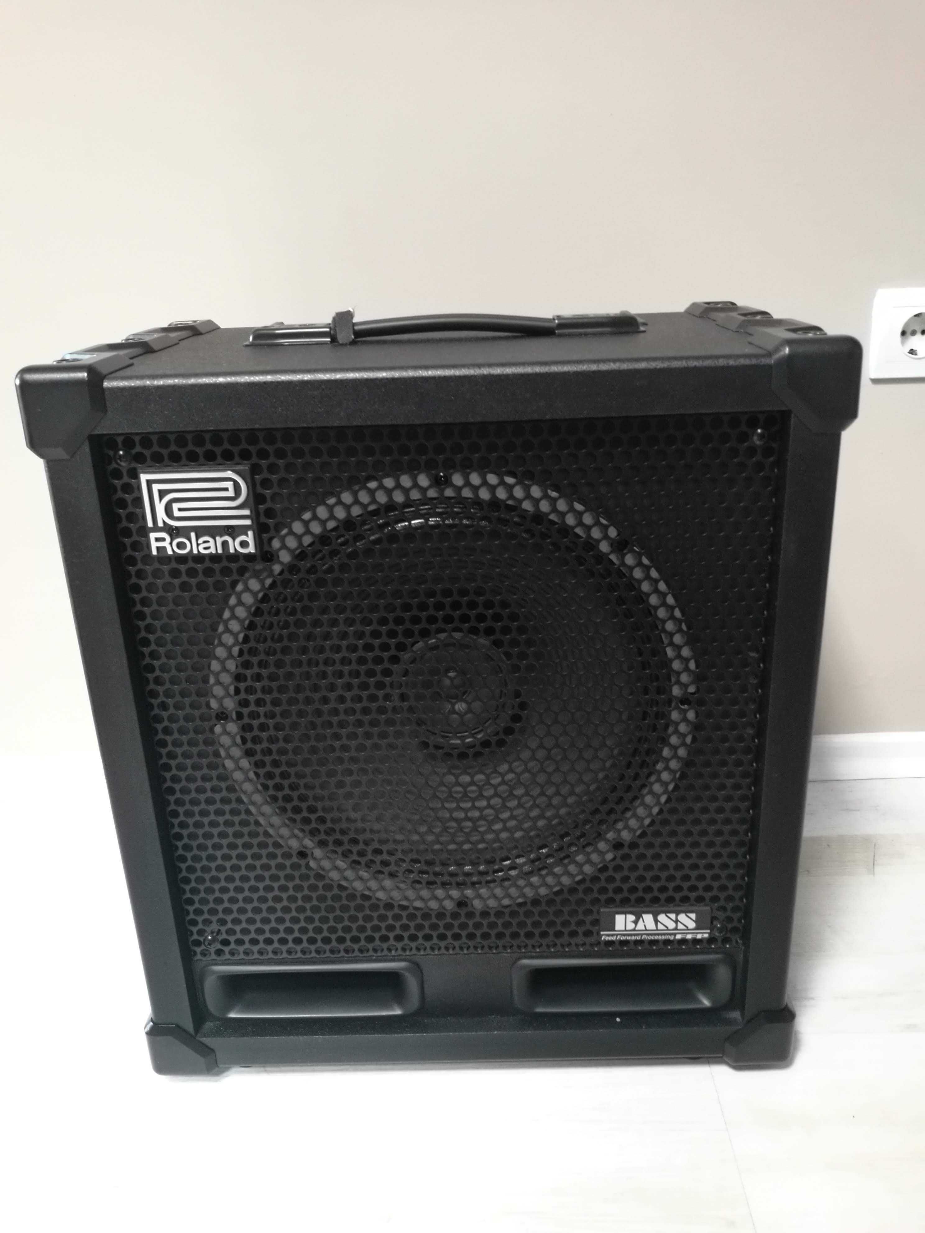 Roland 120XL Bass cube / за бас китара