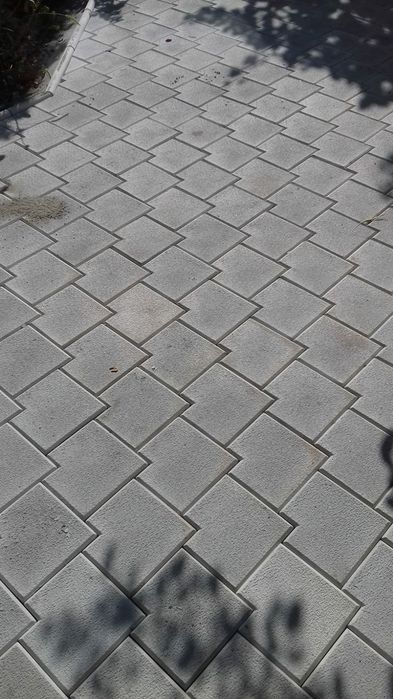 Extra preturi pentru pavaje si pavele model 15x15 cu montaj