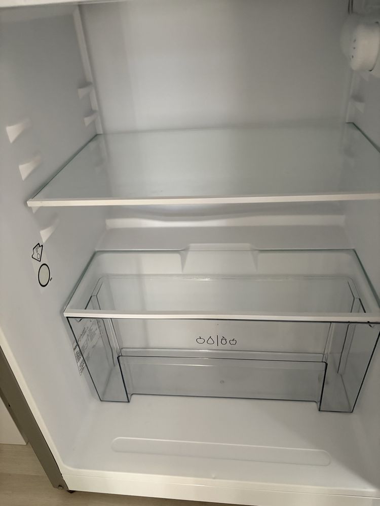 Frigider Sharp cu 1 usa