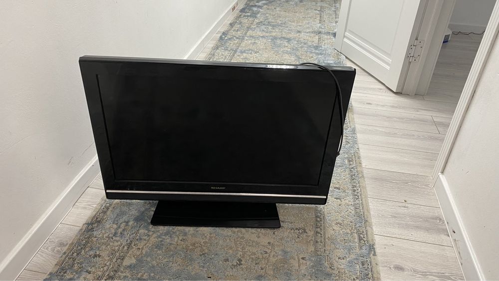 Телевизор в отличном состоянии без изъян не смарт