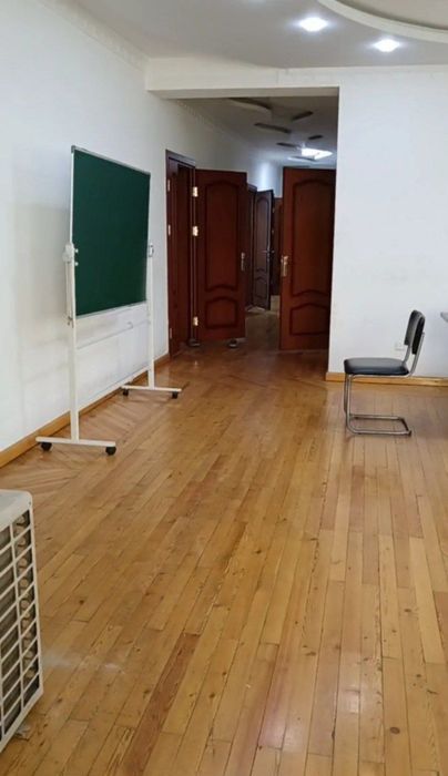 Yakkasaroy 200 m2 noturar bino ijaraga beriladi