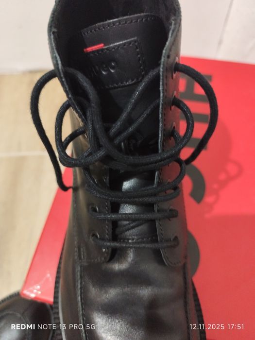 HUGO - оригинални мъжки боти