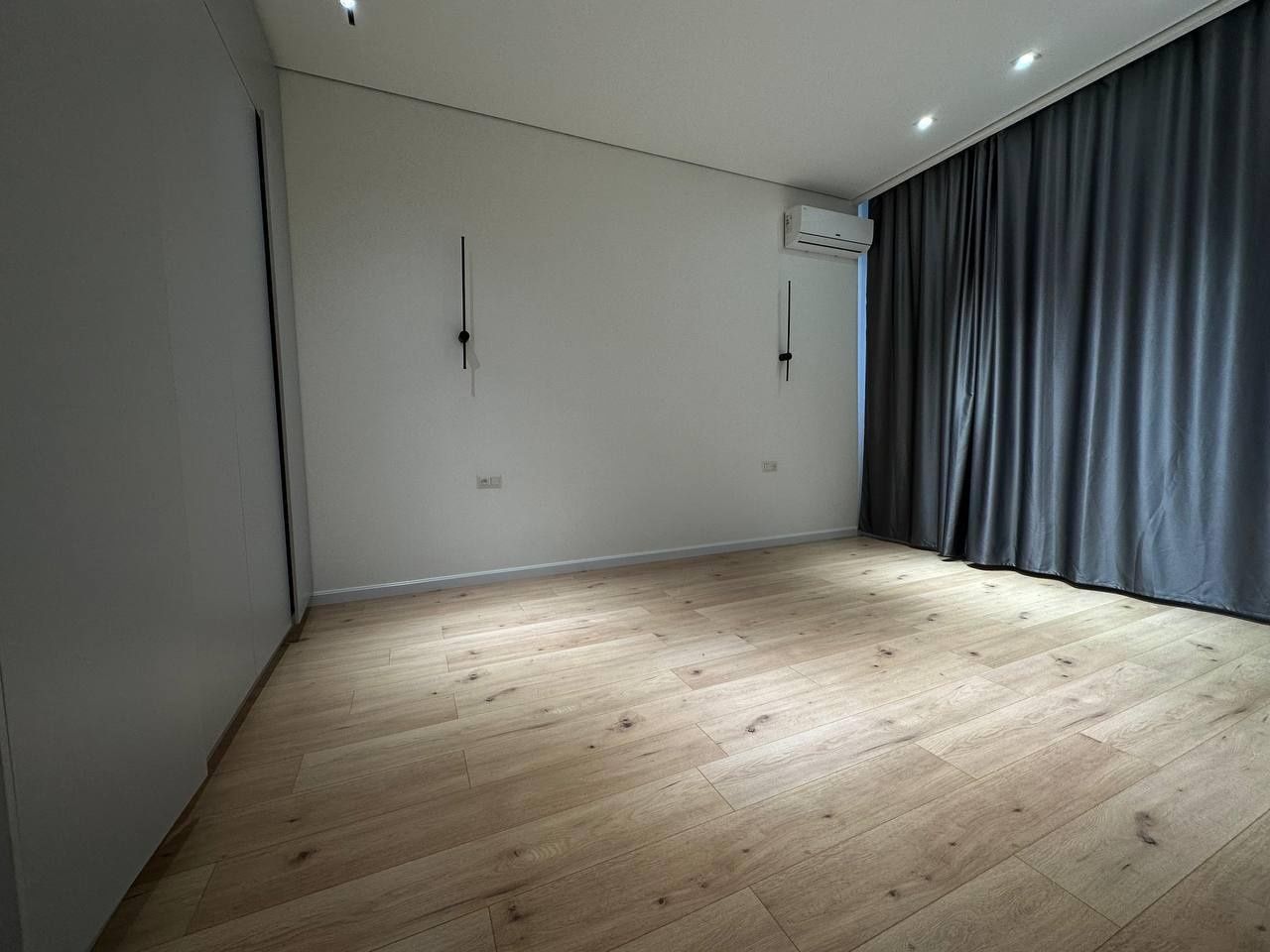 Продается 2х ком квартира, ЖК Muhtasham, ор-р: финанс.институт, 78 м²