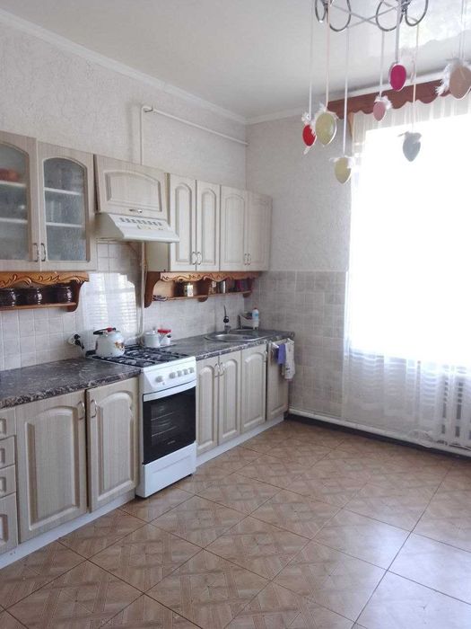 Просторный дом с участком 15 соток, где вы сможете жить, и строить!