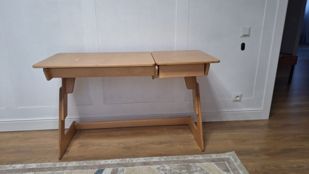 Парта для школьника