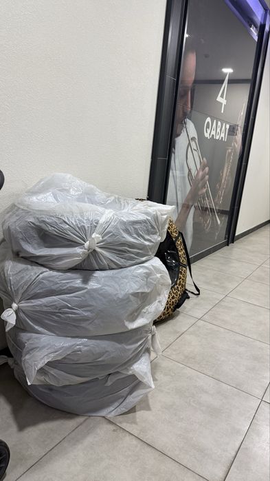 Продам зимние шины Bridgestone 225/55R12 97S