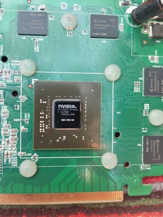 Kompyuter hamma qismi bor srochna sotilad.