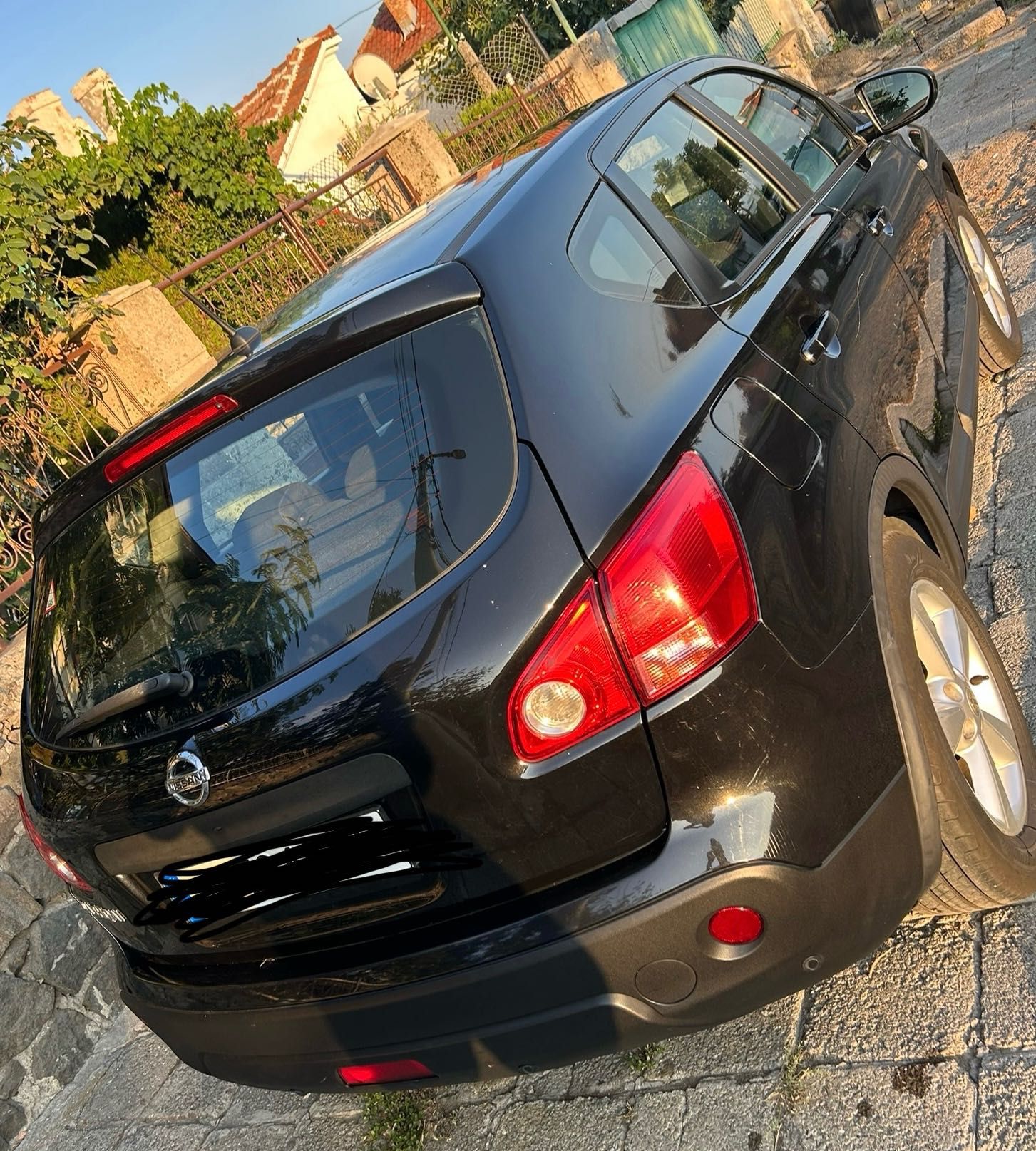 Nissan Qashqai 2.0, бензин, автоматик, 2007 год.