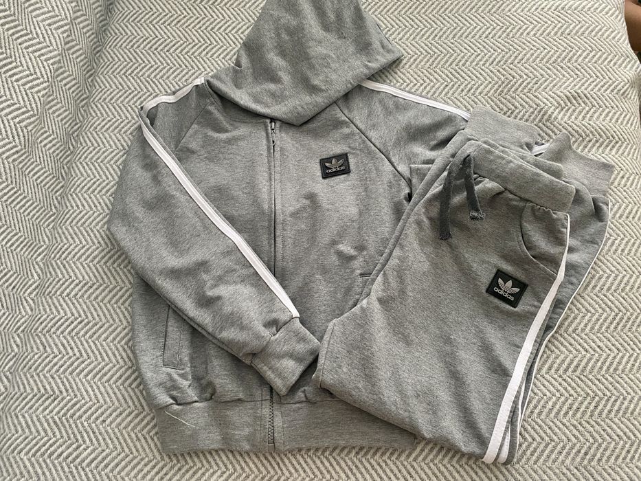 Продам новый спортивный костюм