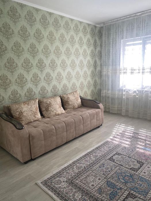 Сдам в аренду 1- комн квартиру ( переделан на 2- комн)