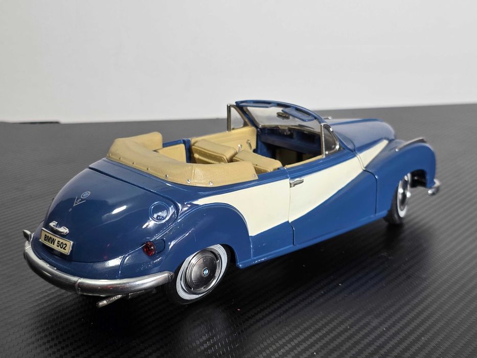 Macheta Auto 1/18 Maisto BMW 502 1955