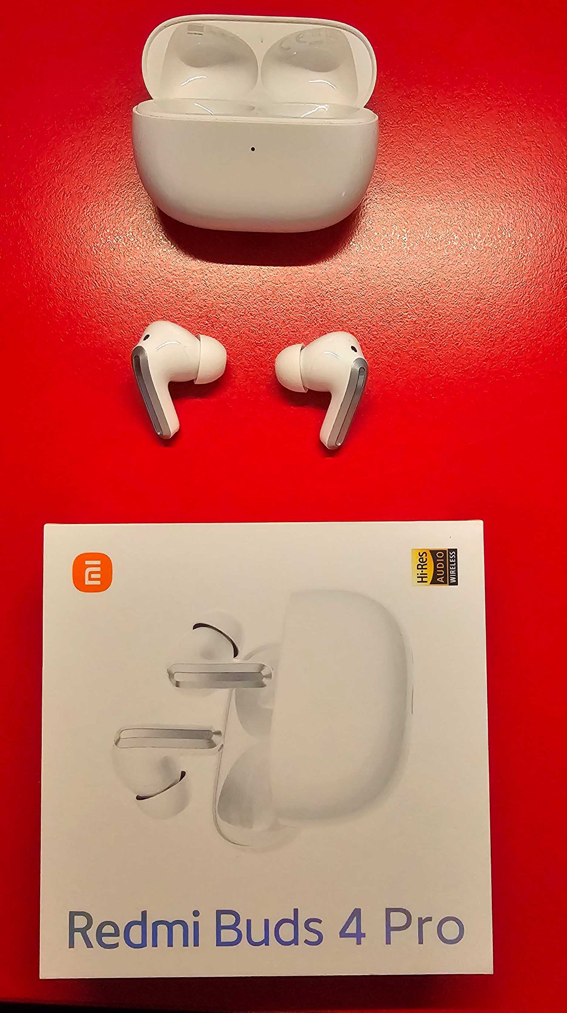 Casti bluetooth Redmi Buds 4 Pro, Moon White